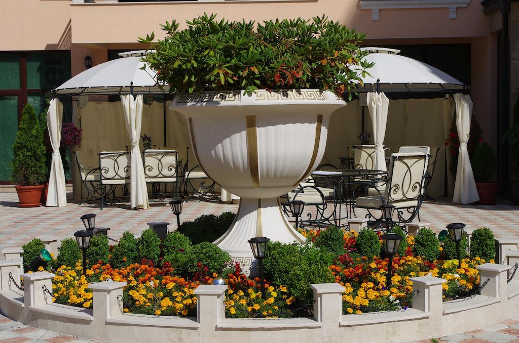 Anastasia Boutique Aparthotel Sofia Exterior foto